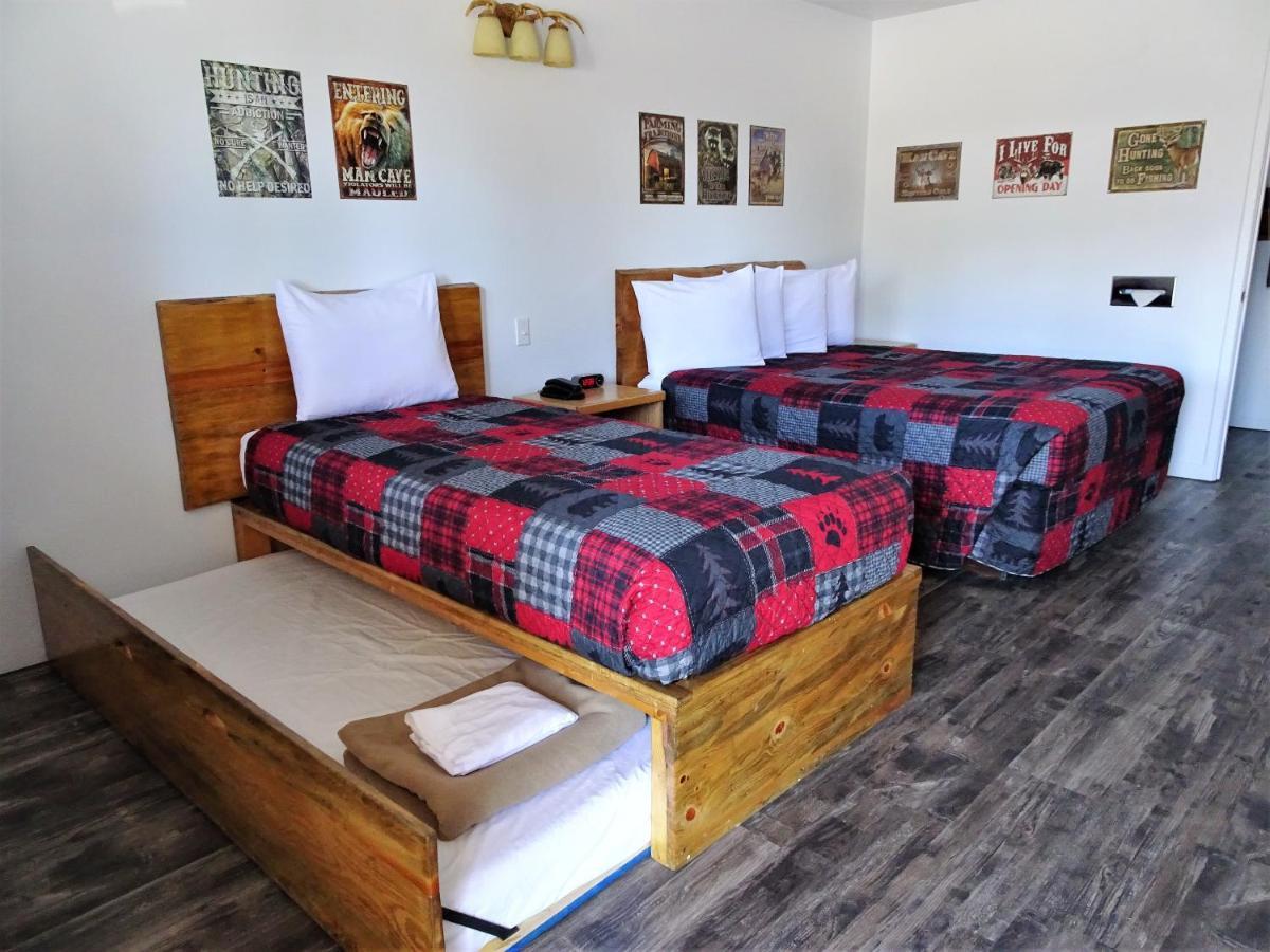 Eagle'S Nest Motel Priest River Exterior photo